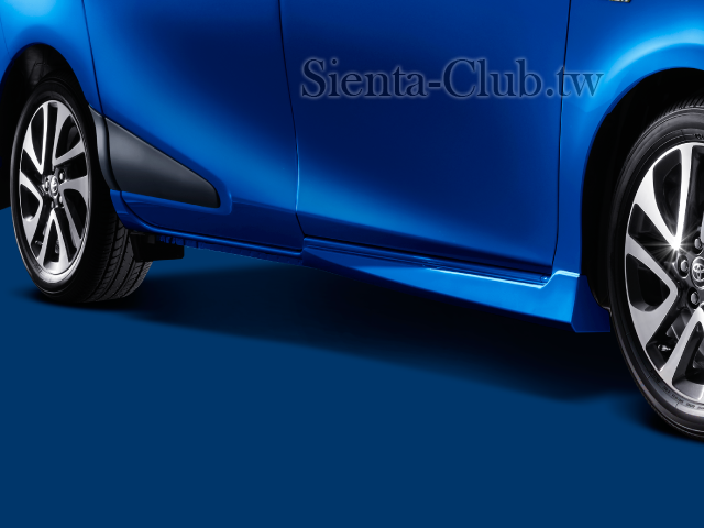 carlineup_sienta_customize_stylingpackagesporty_2_04_lb - 複製.png